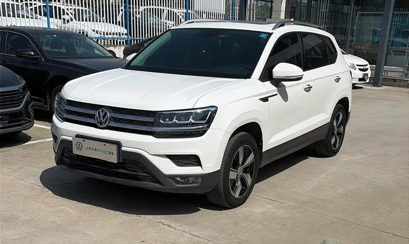 Volkswagen Tharu