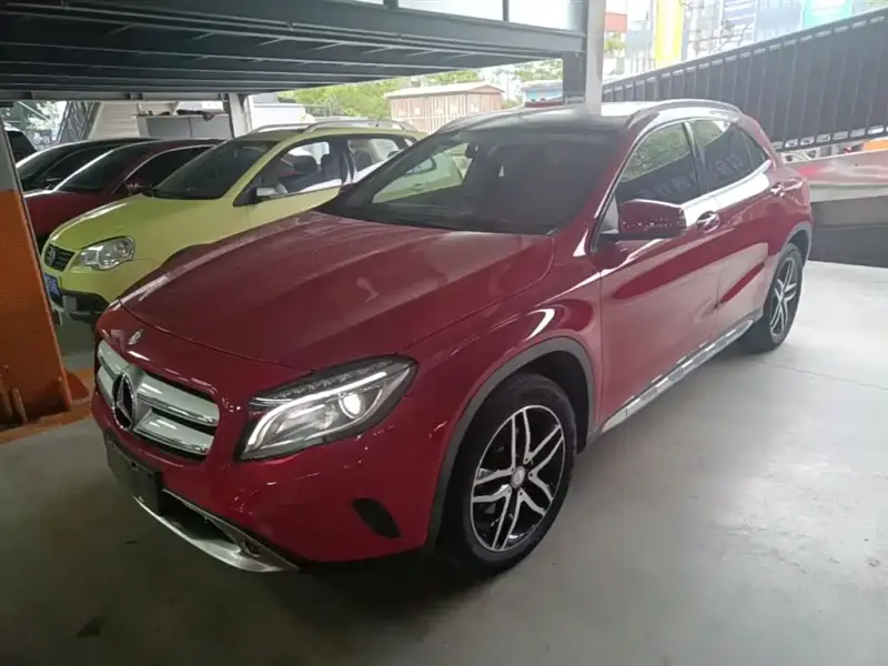 Mercedes-Benz GLA