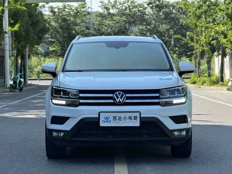 Volkswagen Tharu