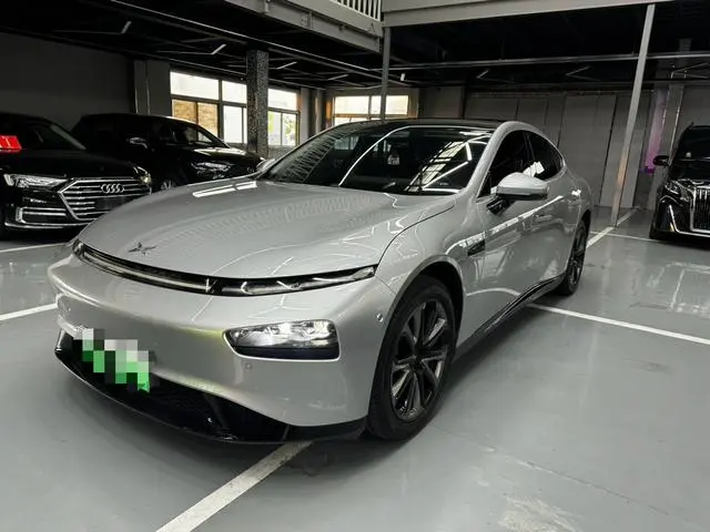 XPeng P7