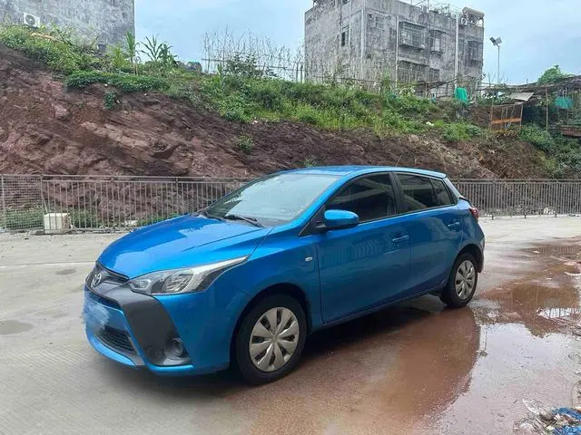 Toyota Yaris L
