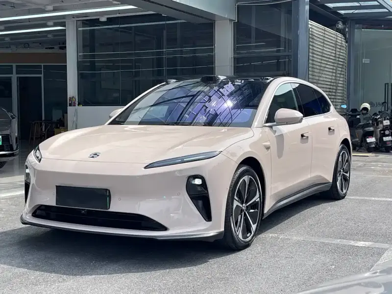 NIO ET5T