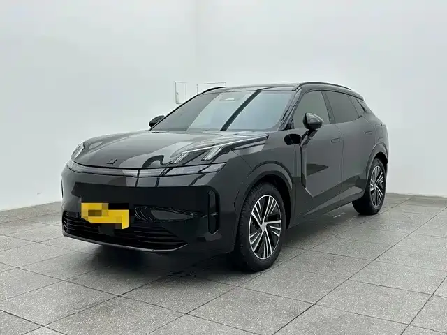 Lynk & Co 08 EM-P