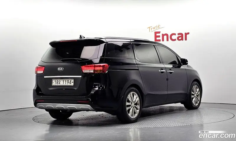 Kia Carnival (Canival)