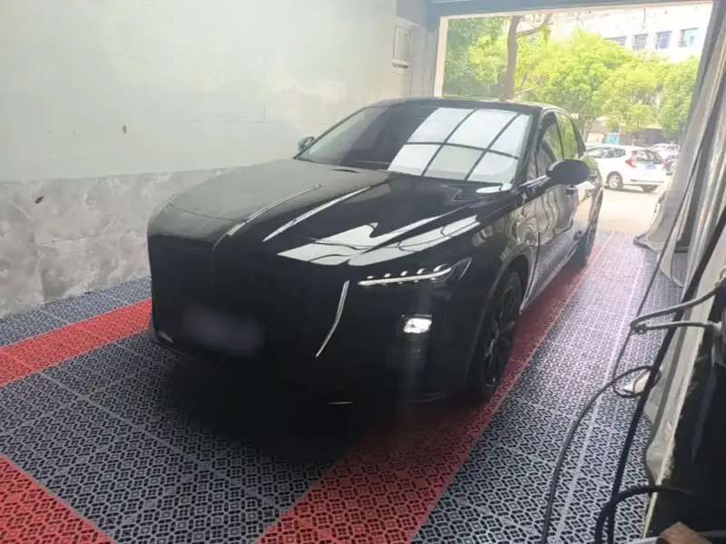 Hongqi H5