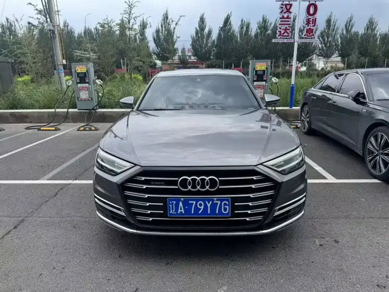 Audi A8