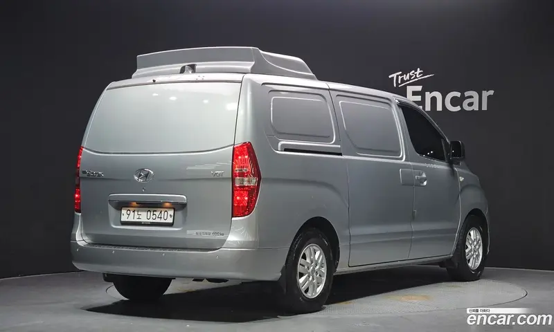Hyundai H-1