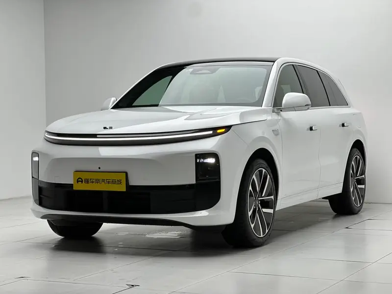 Li Auto L6