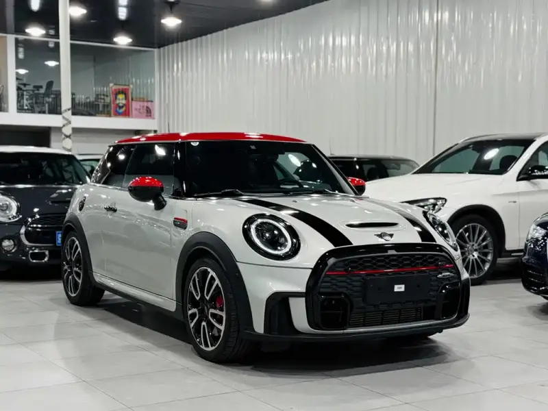 MINI JCW