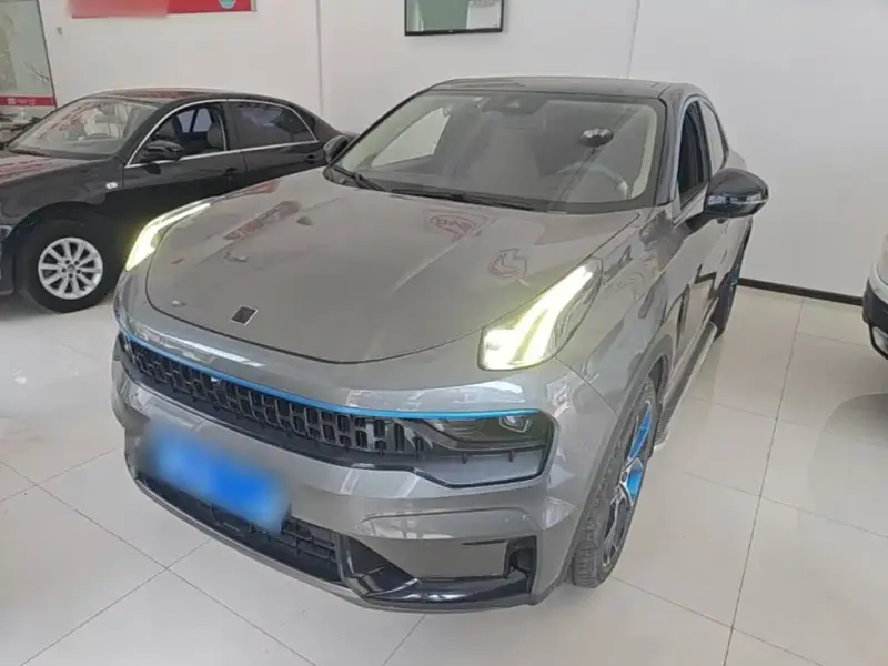 Lynk & Co 05