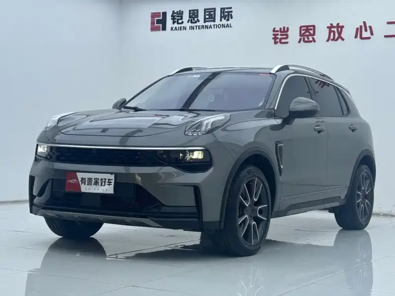 Lynk & Co 01