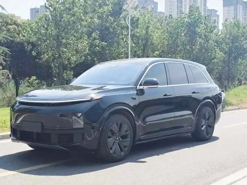 Li Auto L8