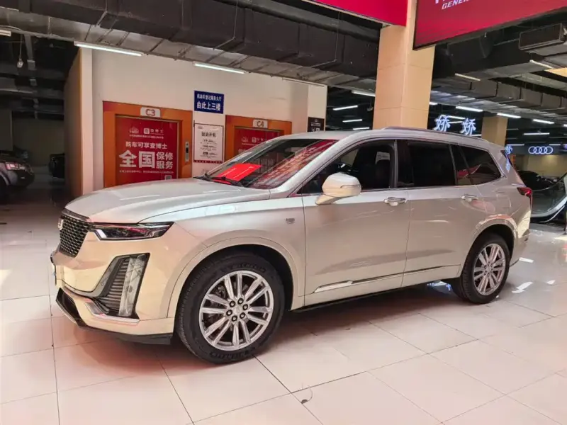 Cadillac XT6