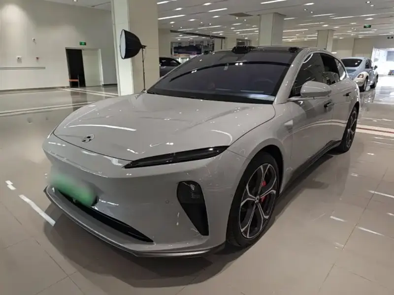 NIO ET5T