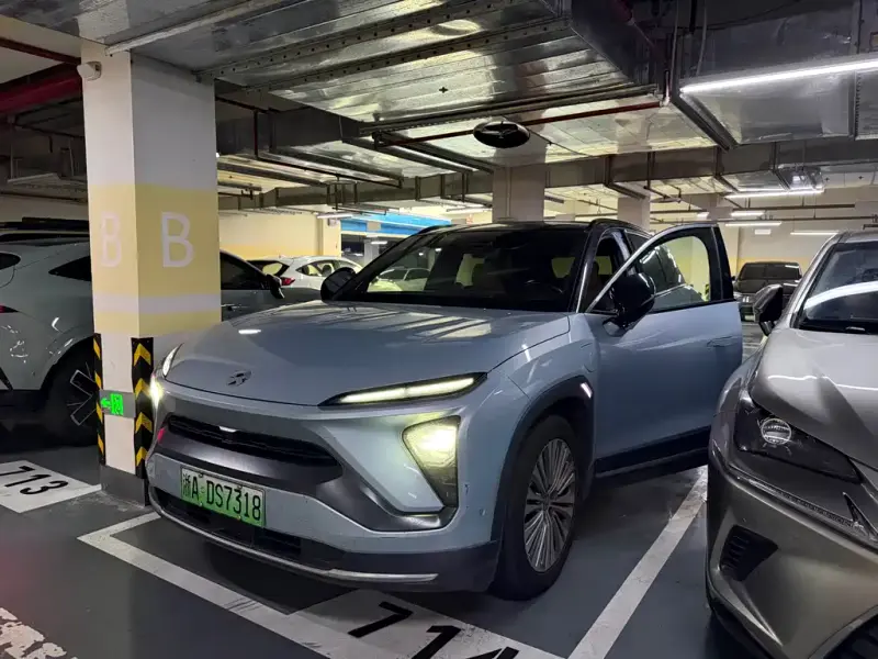 NIO ES6