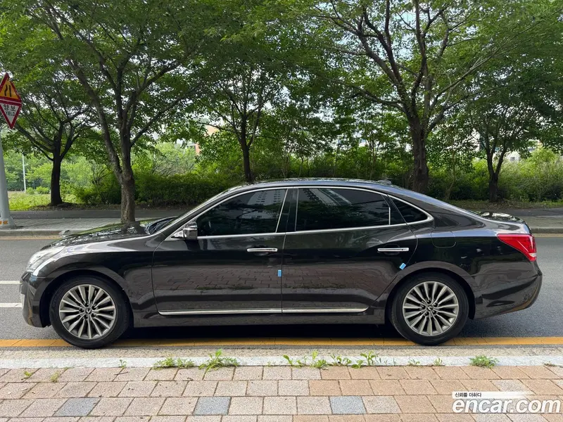 Hyundai Equus