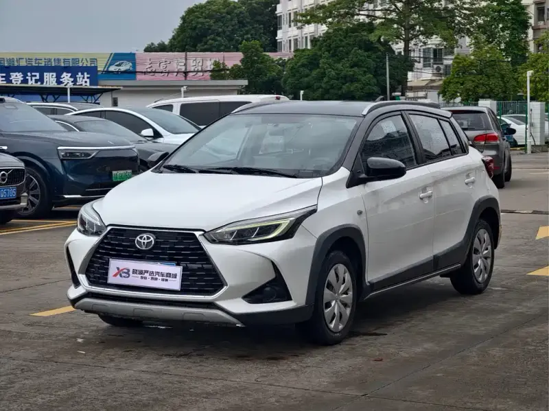 Toyota Yaris L