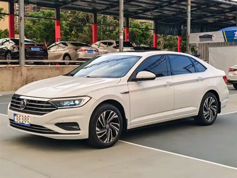 Volkswagen Sagitar
