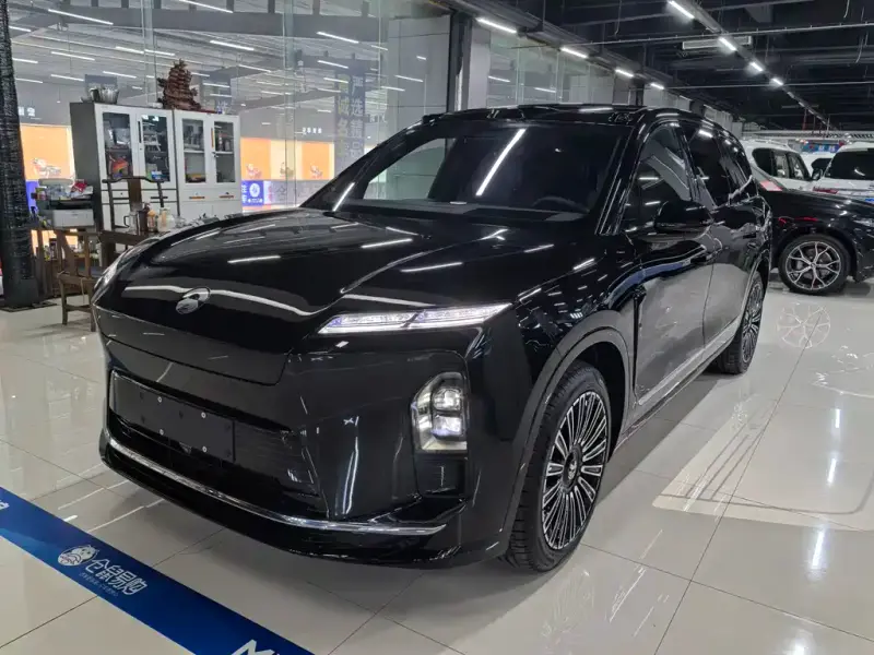 NIO ES8