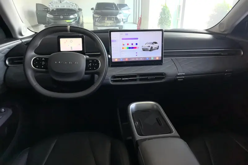 Dongfeng Yipai Nami 01