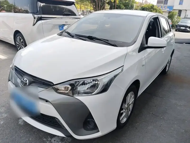 Toyota Yaris L