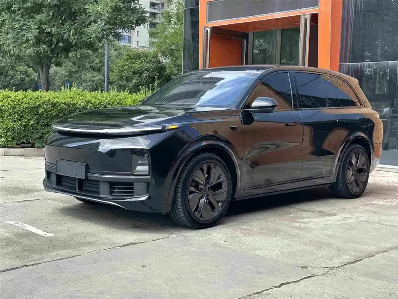 Li Auto L8