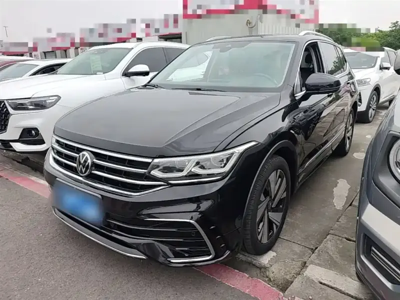 Volkswagen Tiguan L