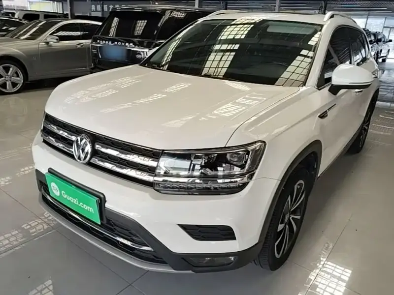 Volkswagen Tharu