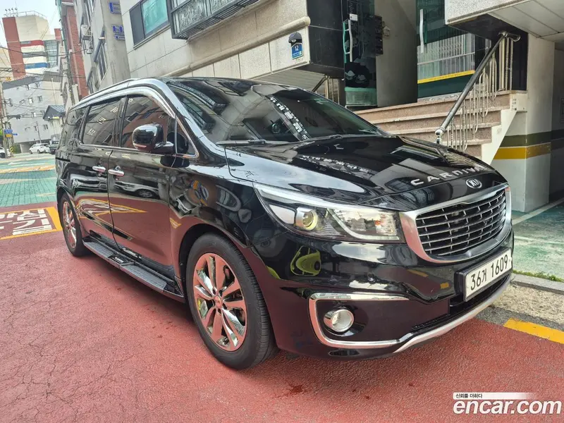 Kia Carnival