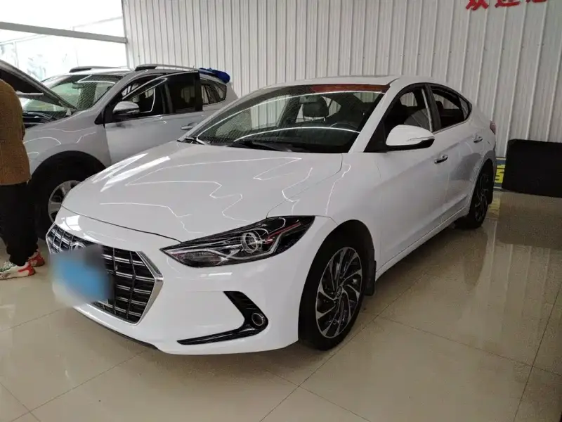 Hyundai Elantra