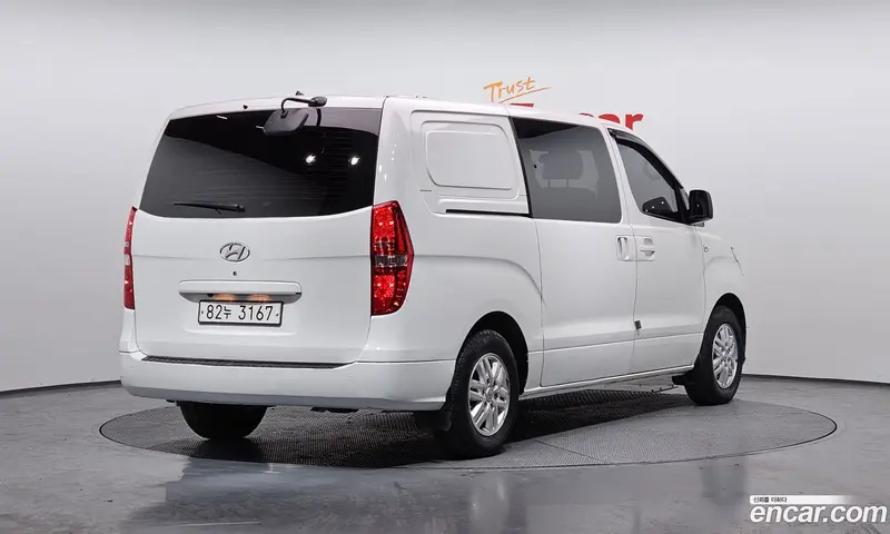 Hyundai H-1