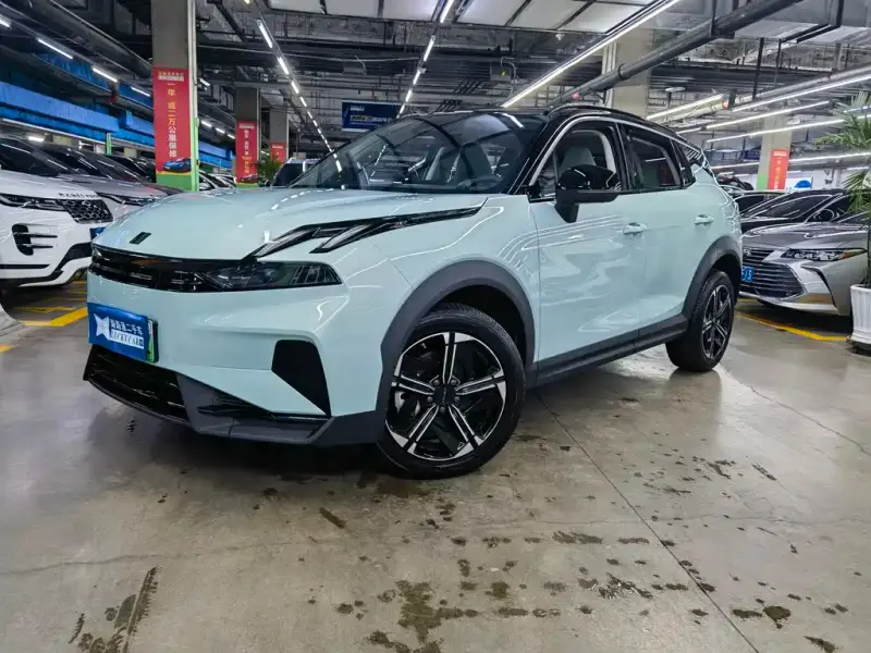 Lynk & Co 06 EM-P