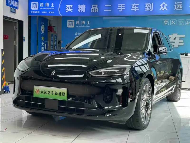 AITO M5