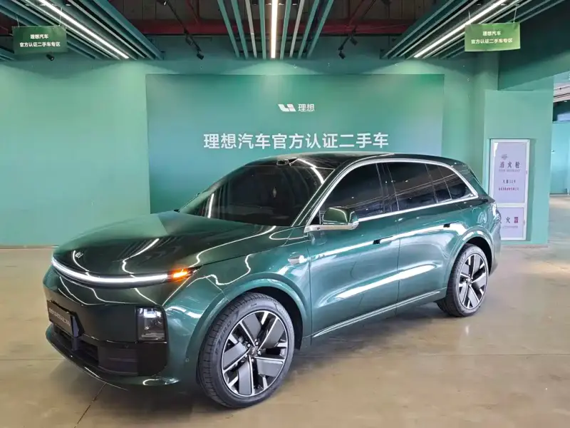 Li Auto L6