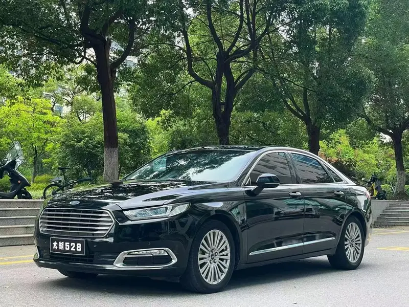 Ford Taurus