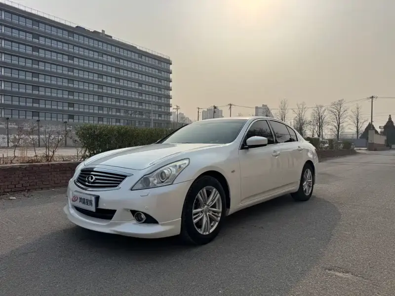 Infiniti G