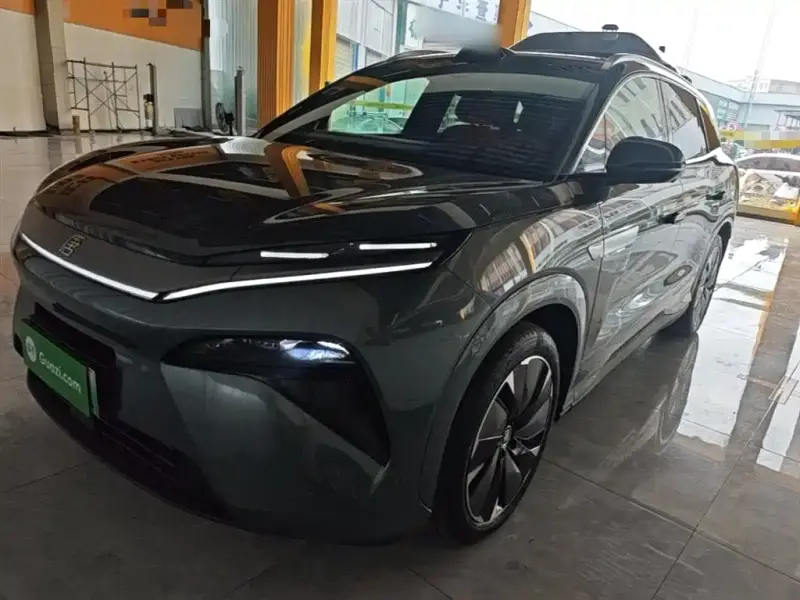 BYD Tang L