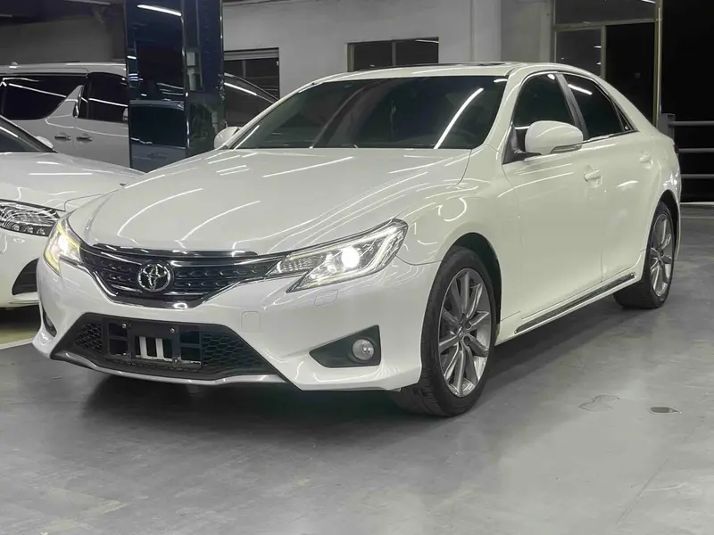 Toyota Reiz