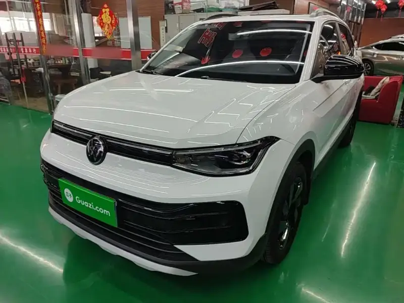 Volkswagen Tharu