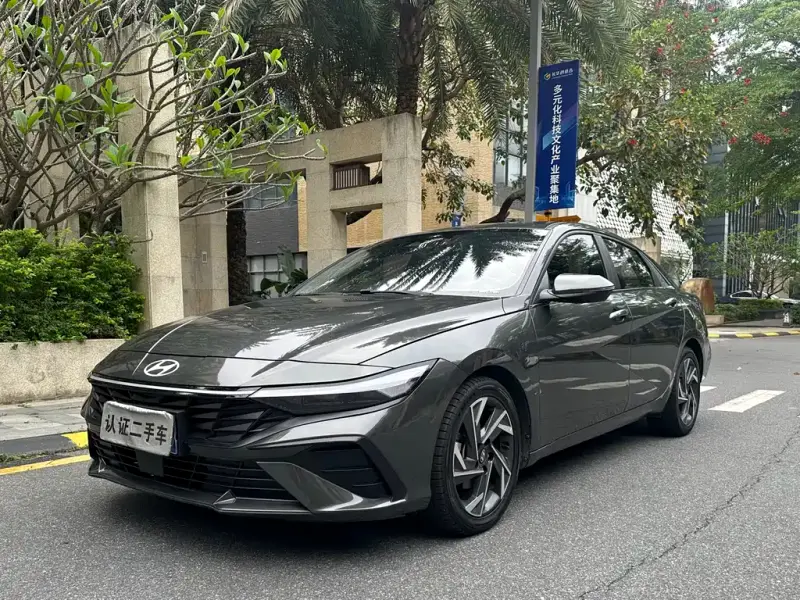 Hyundai Elantra