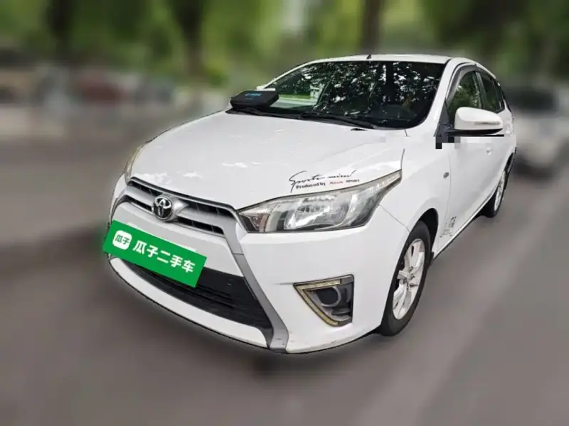 Toyota Yaris L
