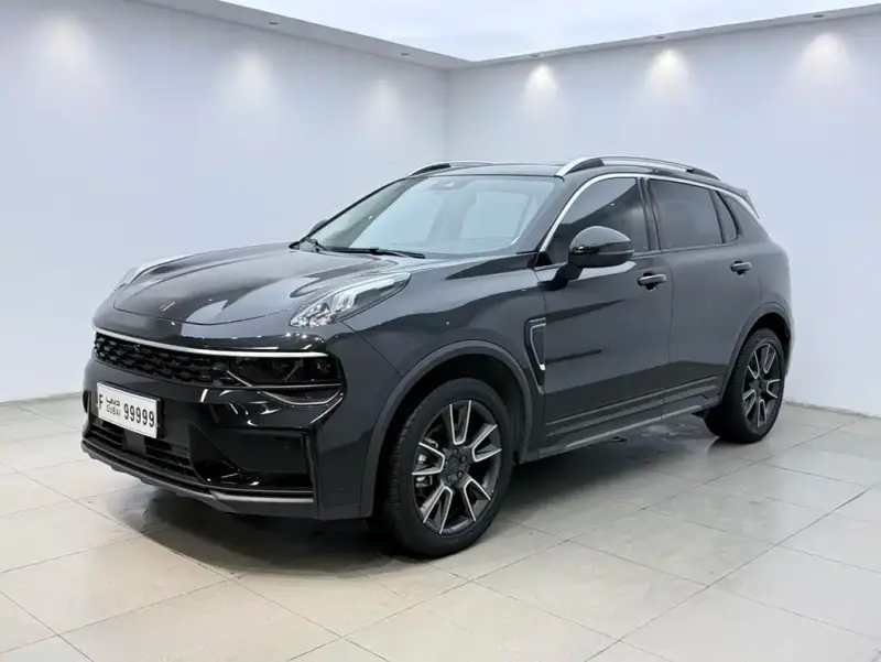 Lynk & Co 01