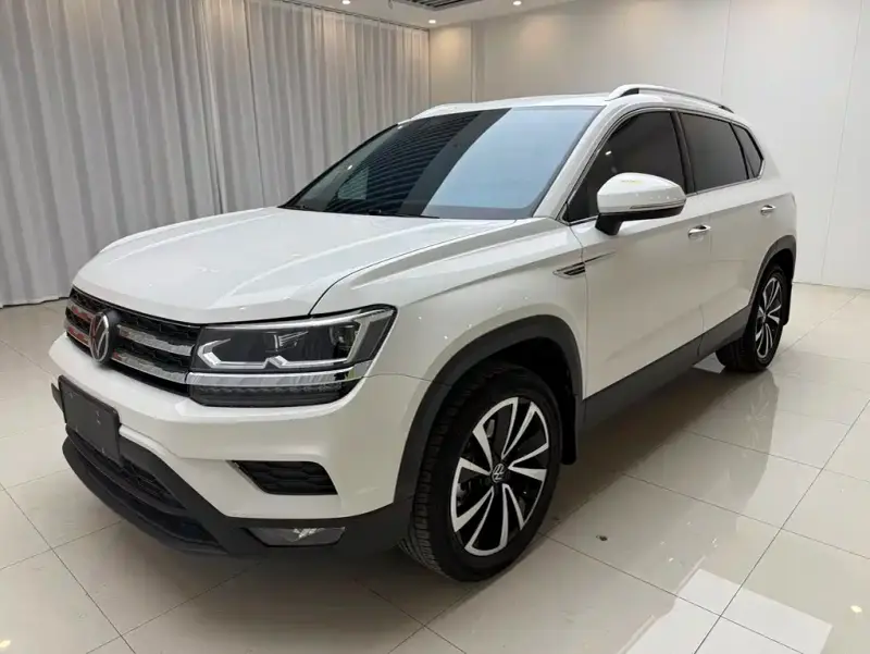 Volkswagen Tharu