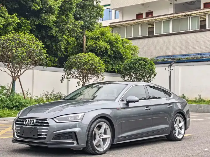 Audi A5 (Import)