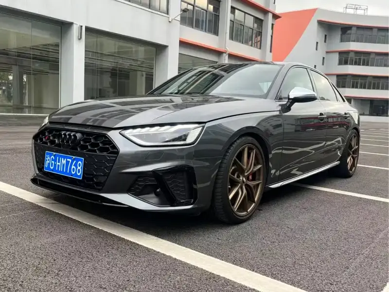 Audi S4
