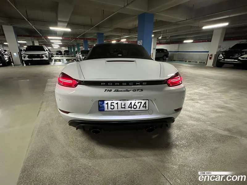 Porsche 718