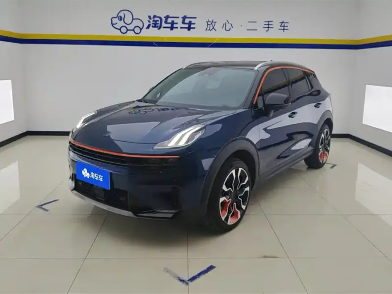Lynk & Co 06