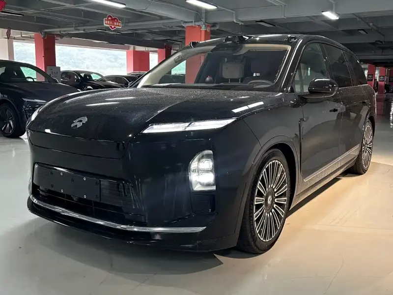 NIO ES8