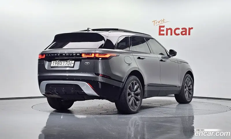 Land Rover Range Rover Velar