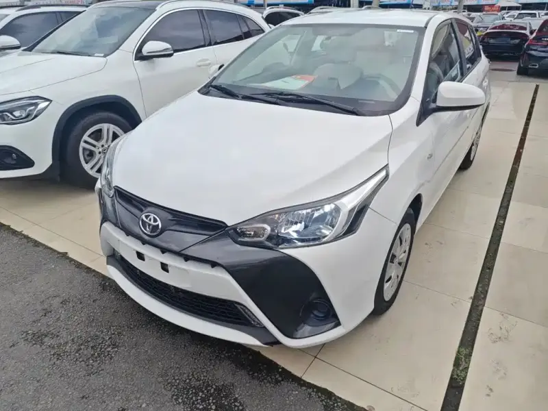 Toyota Yaris L